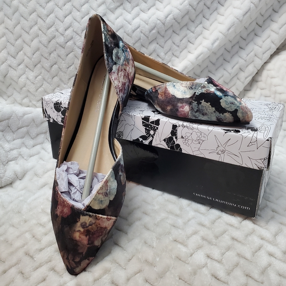 CL by Laundry Hiromi Black Rose Floral Velvet D'Orsay Flats, 9 NIB